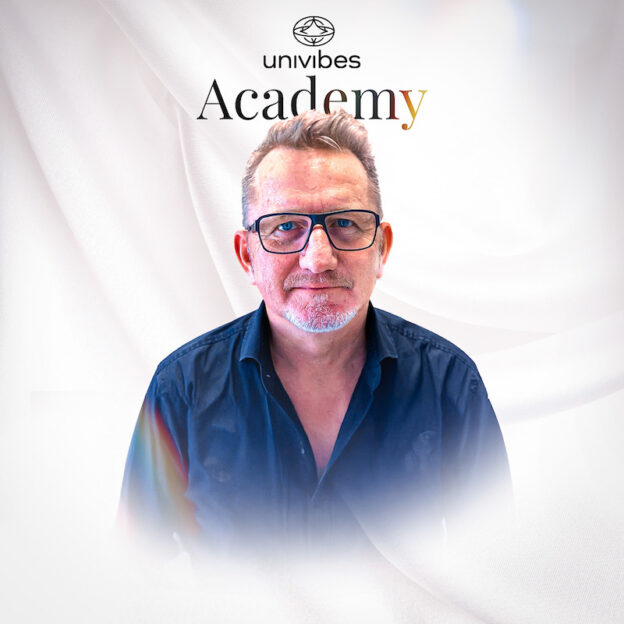 Univibes Academy Janosh